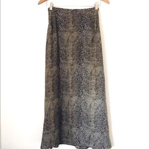 Liz Claiborne leopard print maxi skirt. Size L